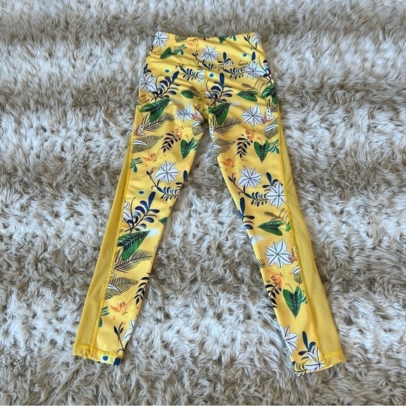 ZYIA Active Light N Tight Floral Hi Rise Leggings Limited Edition - Picture 4 of 9